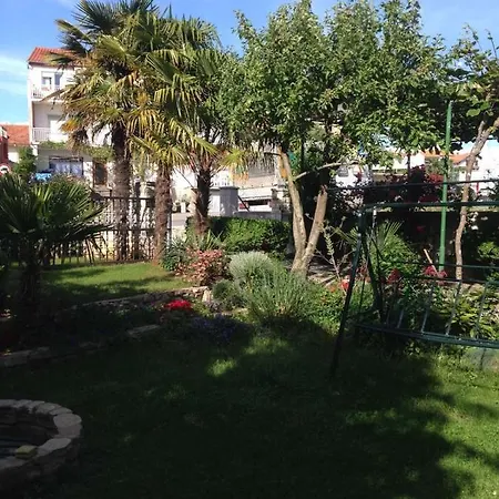 Tanja & Bianca זאדאר